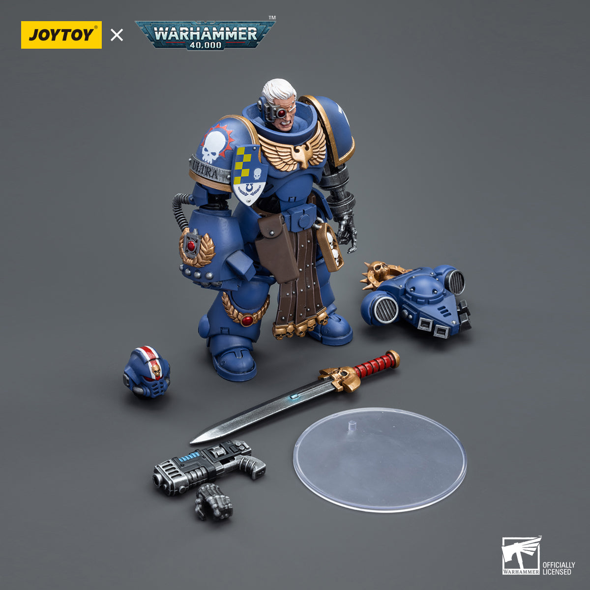 JOYTOY x Warhammer Teniente de los Ultramarines con puño de combate