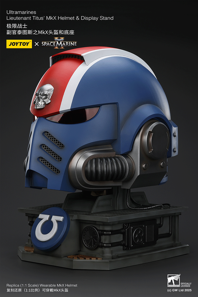 Ultramarines Lieutenant Titus' MkX Helmet & Display Stand