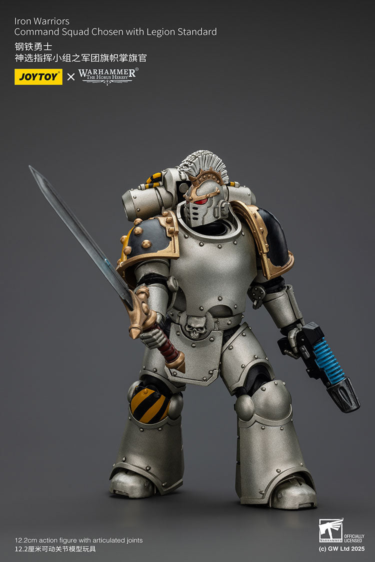 Iron Warriors Command Squad Chosen with Legion Standard