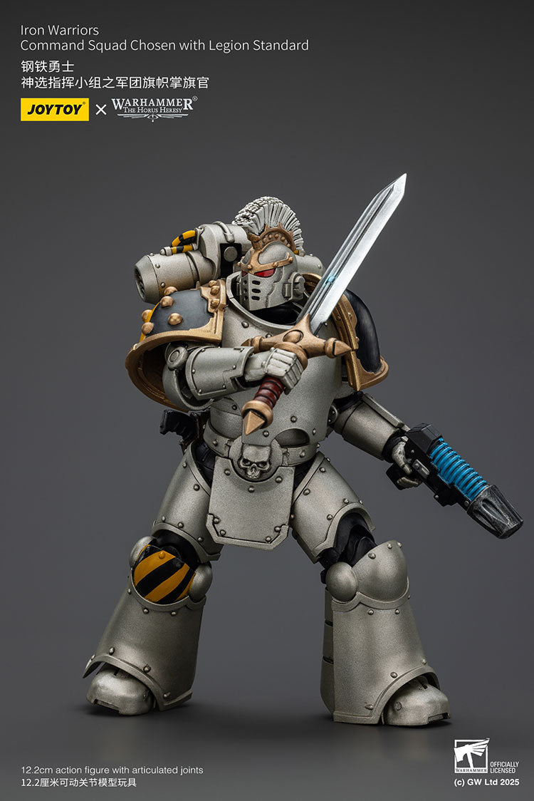 Iron Warriors Command Squad Chosen with Legion Standard
