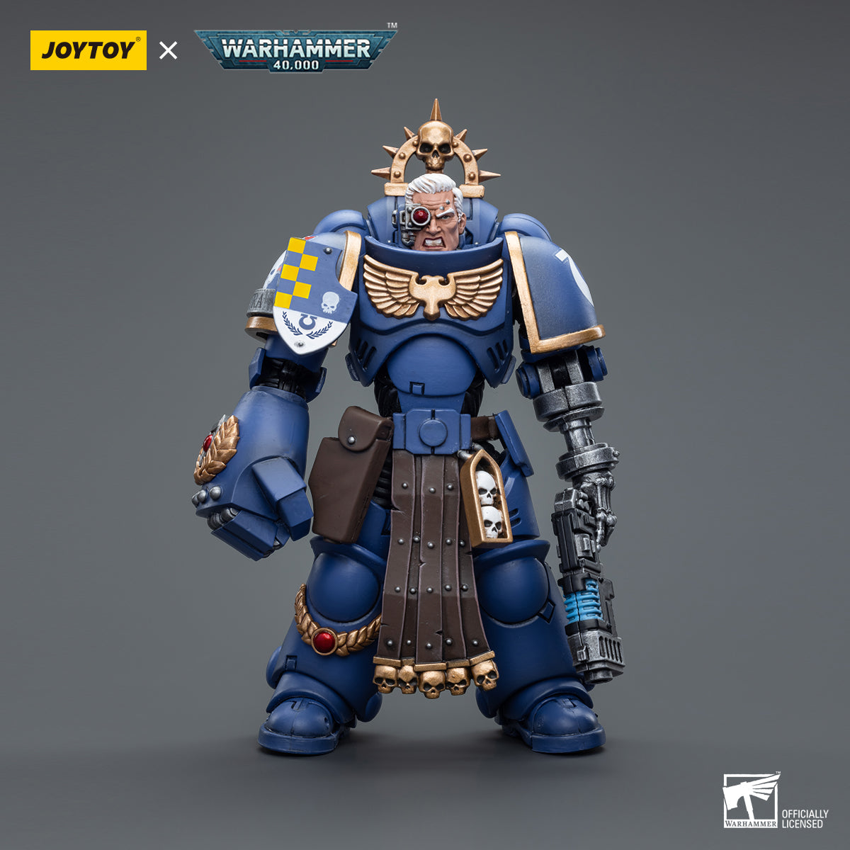 JOYTOY x Warhammer Teniente de los Ultramarines con puño de combate