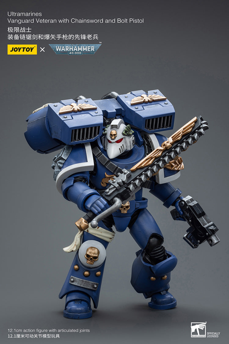 Ultramarines Vanguard Veteran with Chainsword and Bolt Pistol