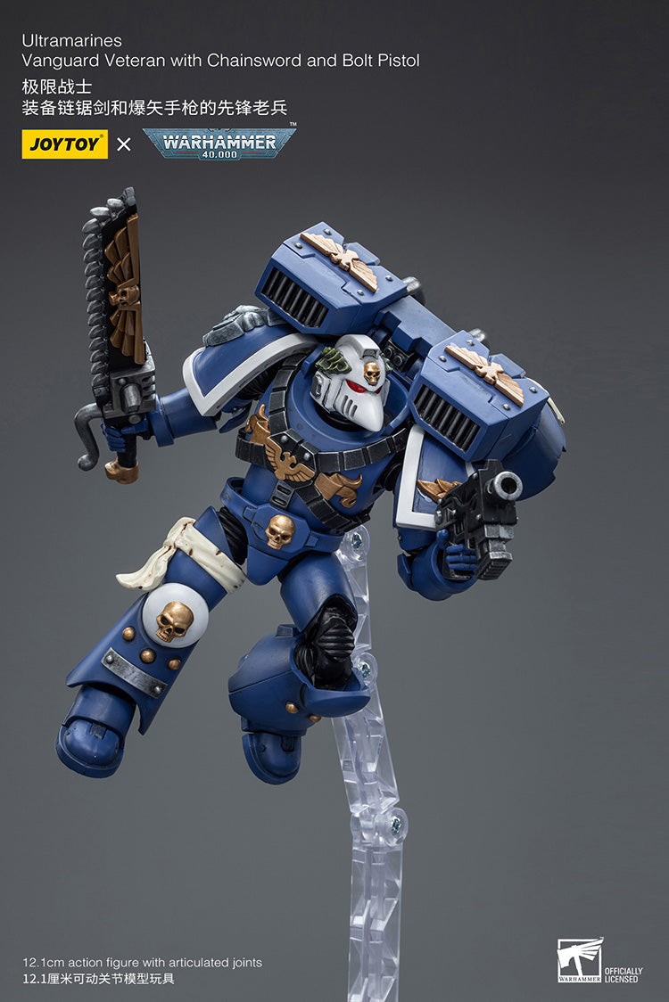 Ultramarines Vanguard Veteran with Chainsword and Bolt Pistol